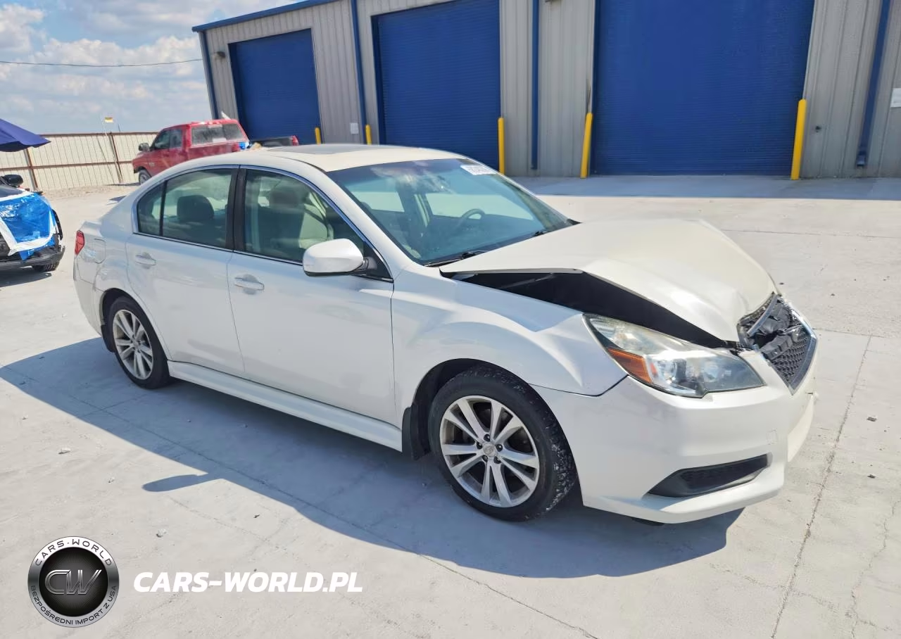 2014 Subaru Legacy 2.5I Premium VIN:4S3BMCC6XE3031938 - 4