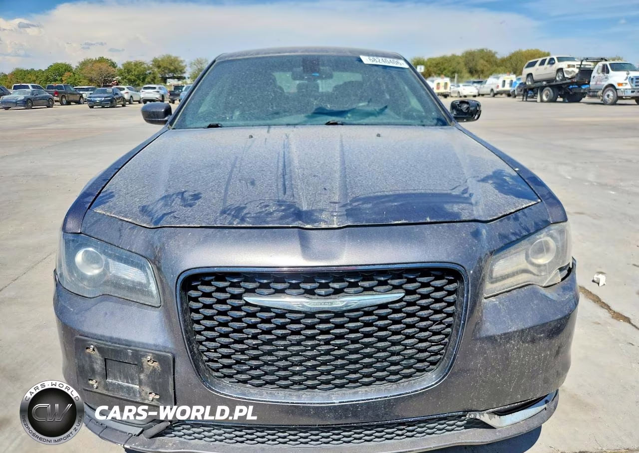 2016 Chrysler 300 S VIN:2C3CCABG9GH175619 - 5
