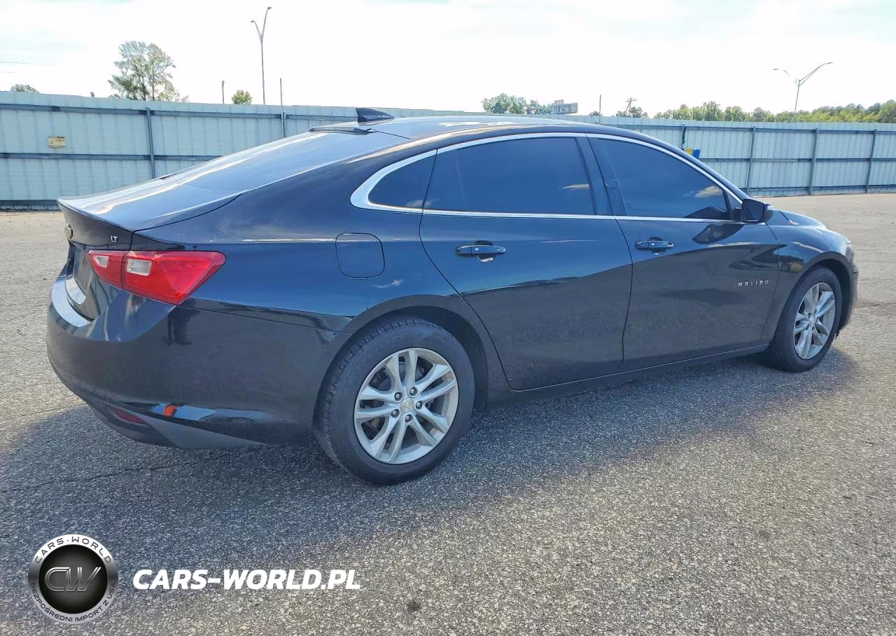 2018 Chevrolet Malibu Lt VIN:1G1ZD5ST3JF237329 - 3
