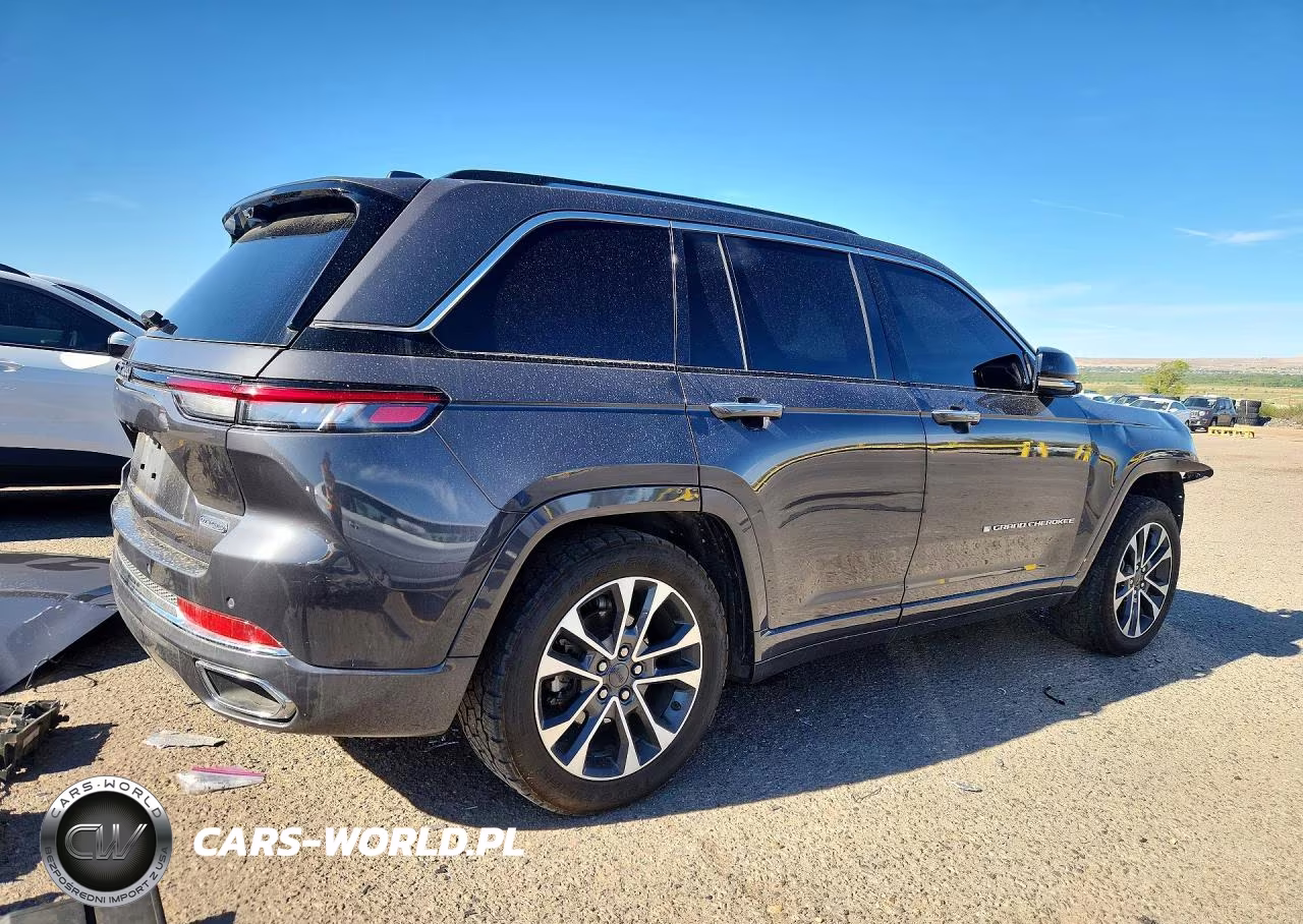 2022 Jeep Grand Cherokee Overland VIN:1C4RJHDG4N8547226 - 3