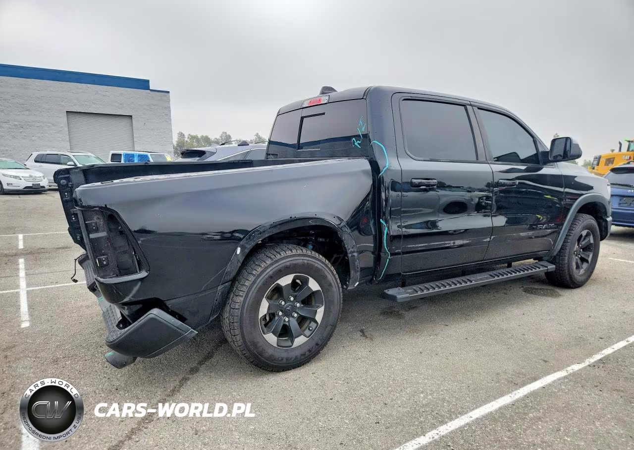 2019 Ram 1500 Rebel VIN:1C6SRFLT2KN812260 - 3
