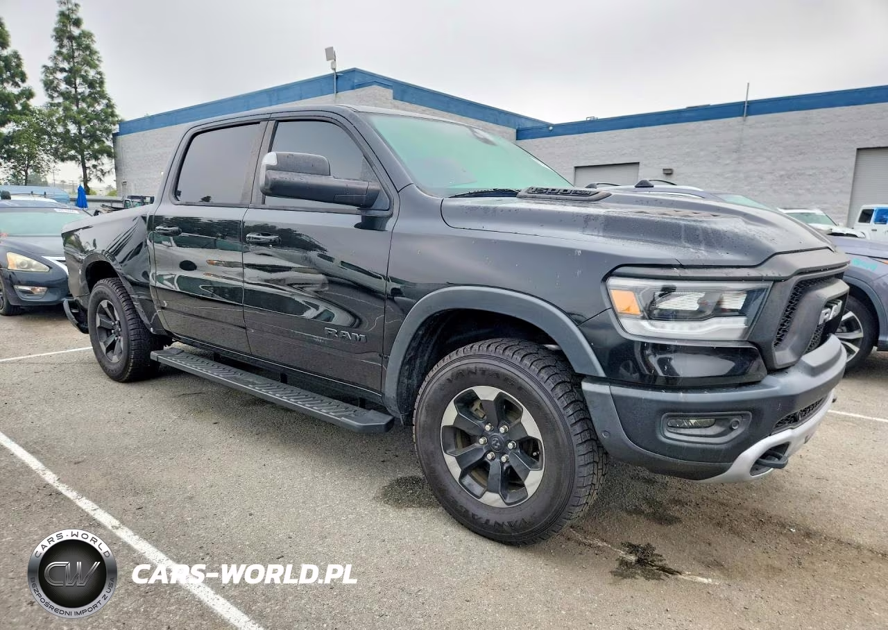 2019 Ram 1500 Rebel VIN:1C6SRFLT2KN812260 - 4