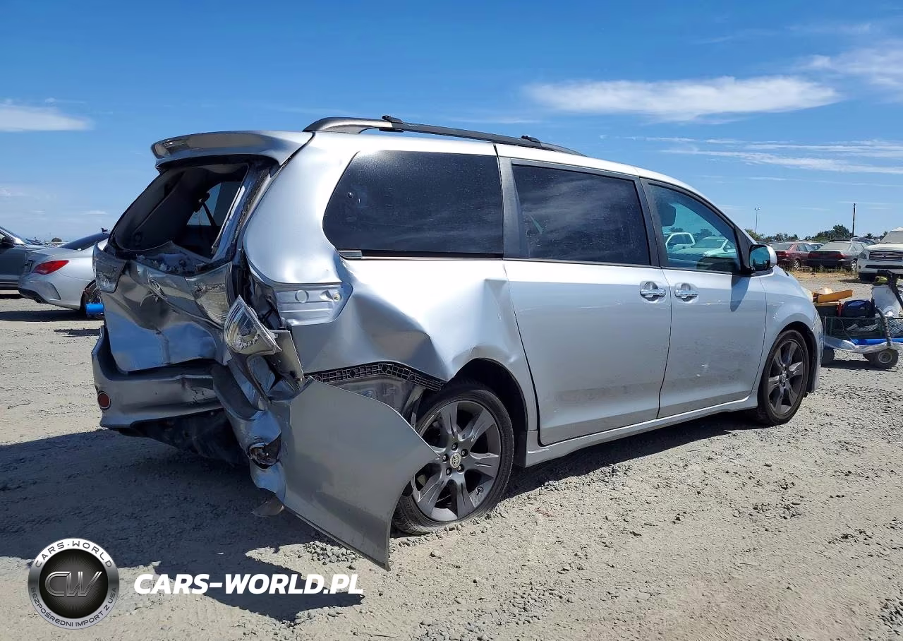 2013 Toyota Sienna Sport VIN:5TDXK3DC0DS361181 - 3