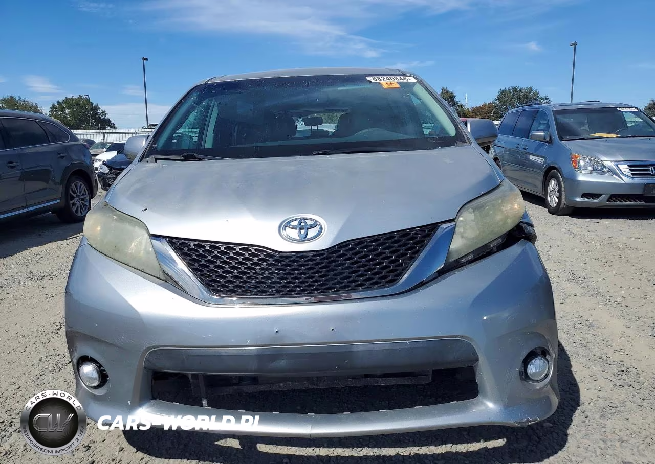 2013 Toyota Sienna Sport VIN:5TDXK3DC0DS361181 - 5