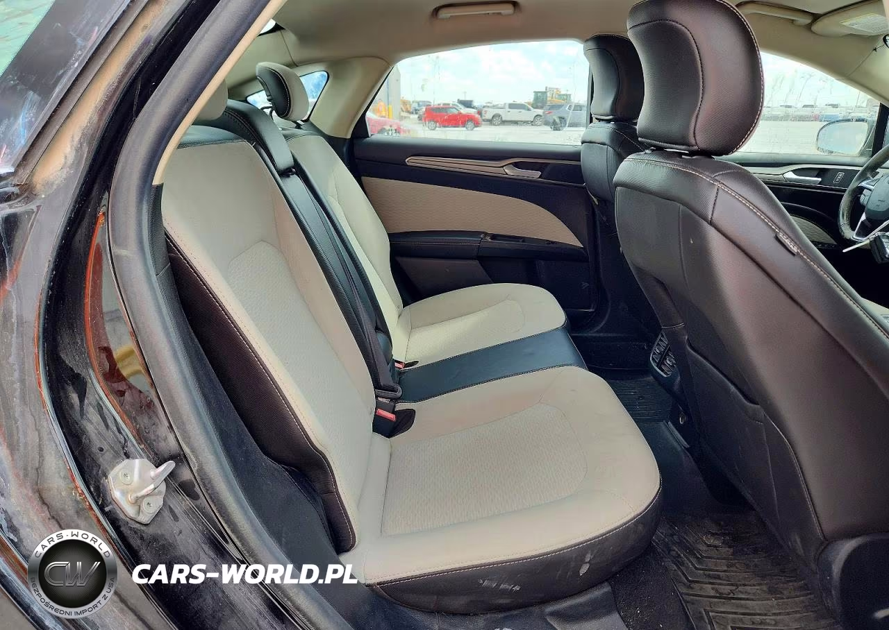 2019 Ford Fusion Se VIN:3FA6P0HDXKR231686 - 10
