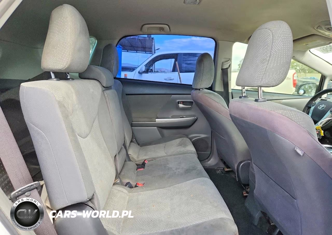 2012 Toyota Prius V Three VIN:JTDZN3EU2C3136462 - 10