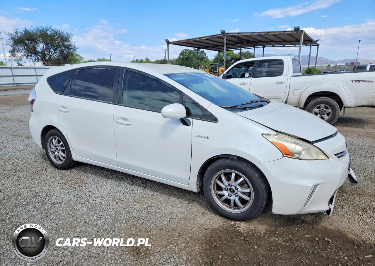 2012 Toyota Prius V Three VIN:JTDZN3EU2C3136462 - 4