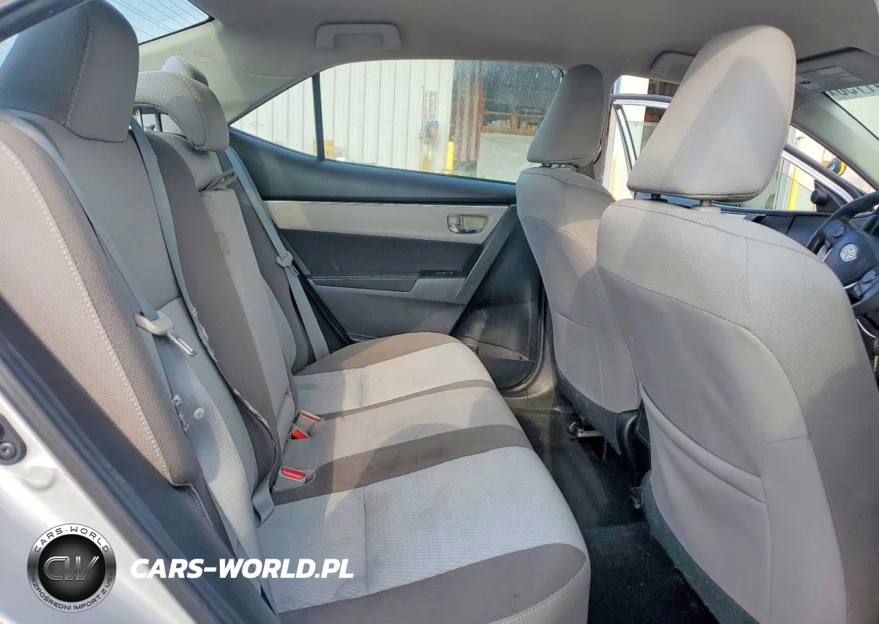 2018 Toyota Corolla Le VIN:2T1BURHE6JC970668 - 10