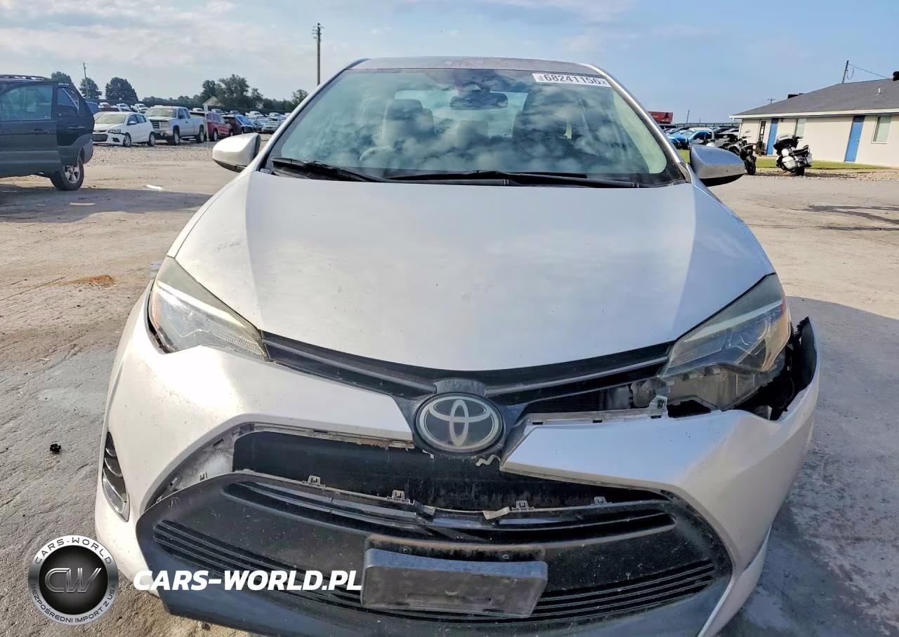 2018 Toyota Corolla Le VIN:2T1BURHE6JC970668 - 5