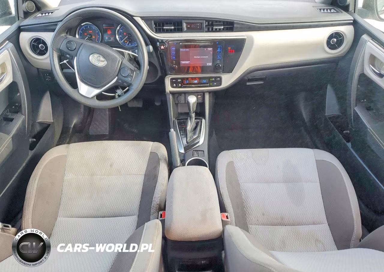 2018 Toyota Corolla Le VIN:2T1BURHE6JC970668 - 8