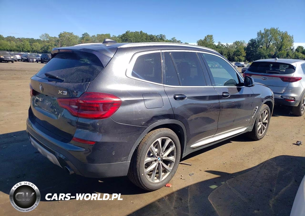 2018 BMW X3 xDrive30I VIN:5UXTR9C57JLC78829 - 3