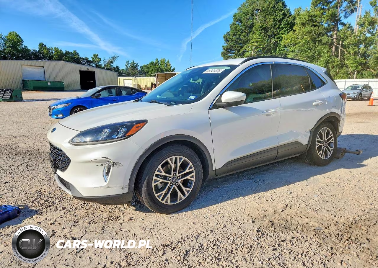 2020 Ford Escape Sel