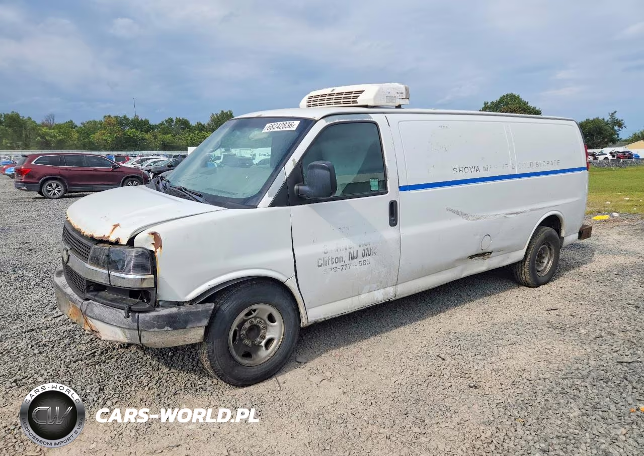 2010 Chevrolet Express 3500 Refrigerated Delivery Van VIN:1GC2GUAG9A1182574 - 1