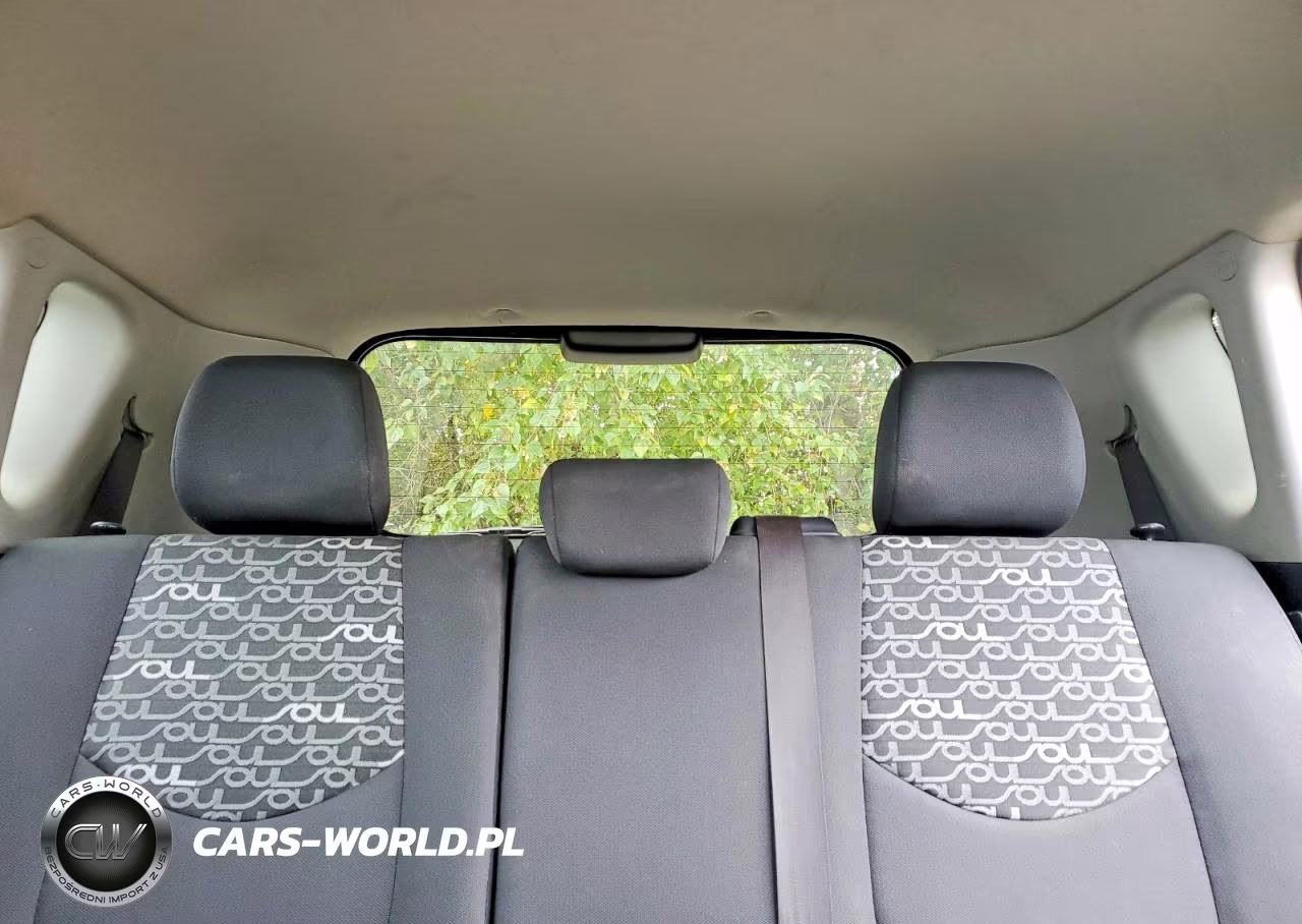 2011 Kia Soul + VIN:KNDJT2A27B7310194 - 10