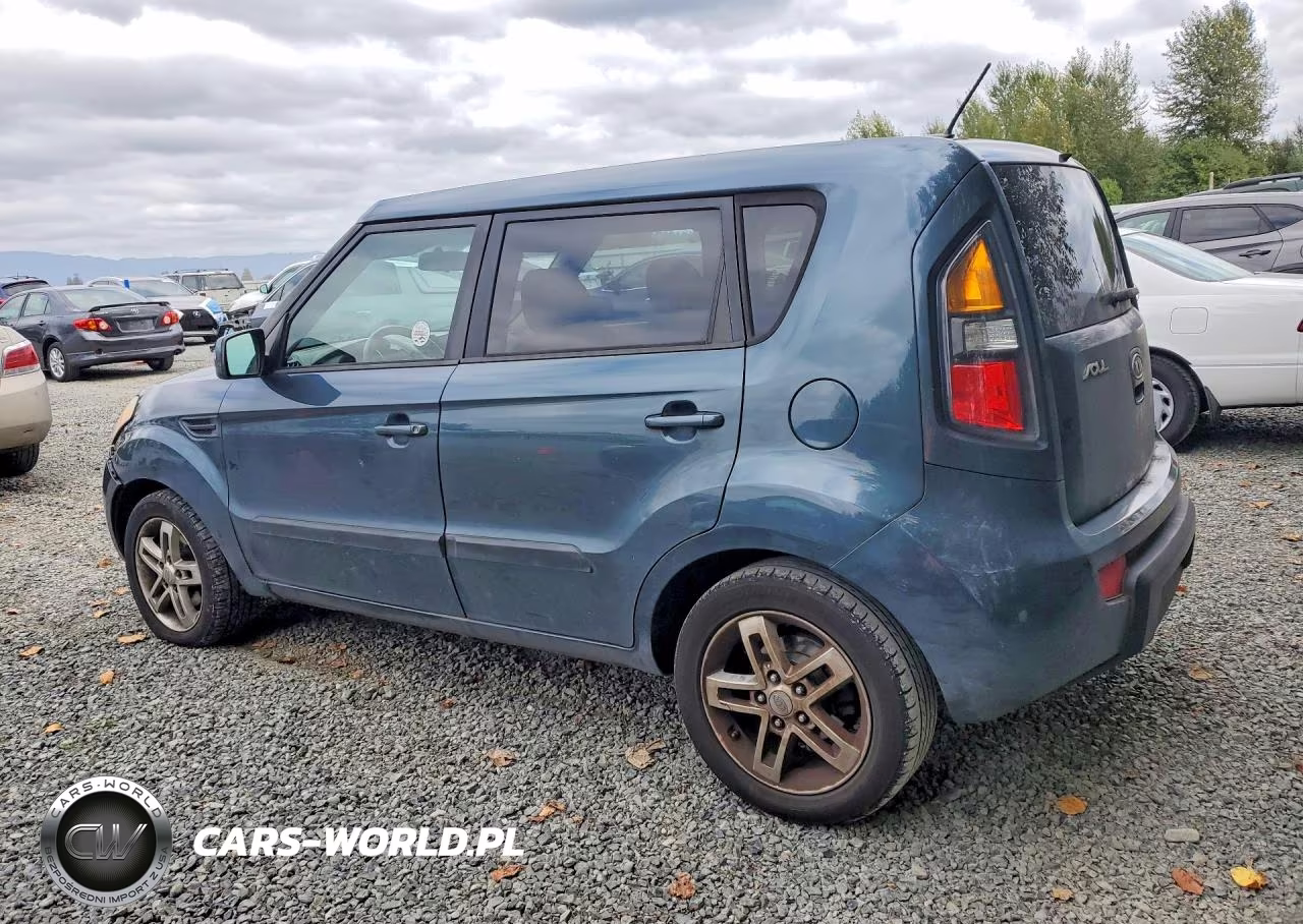 2011 Kia Soul + VIN:KNDJT2A27B7310194 - 2