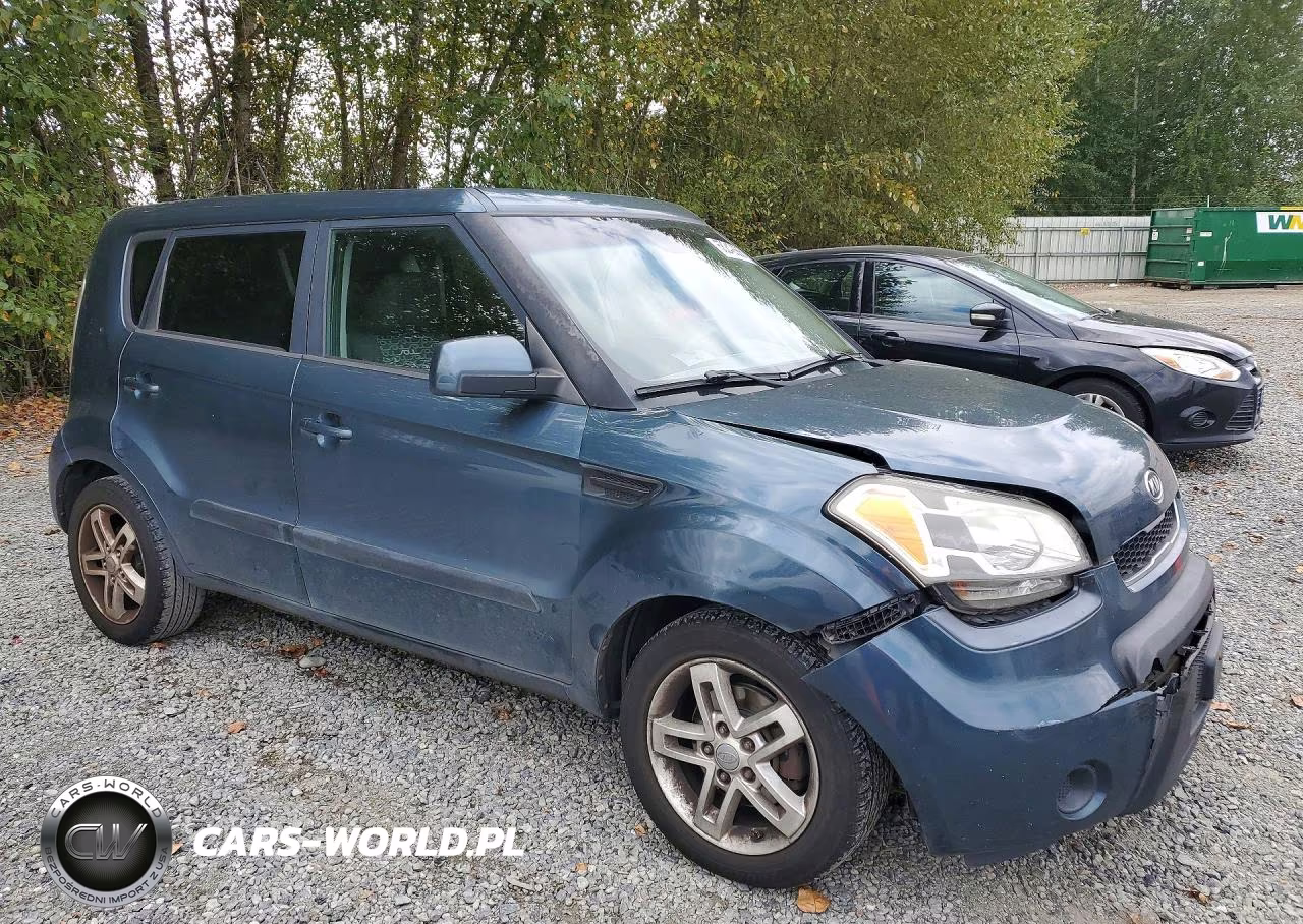 2011 Kia Soul + VIN:KNDJT2A27B7310194 - 4