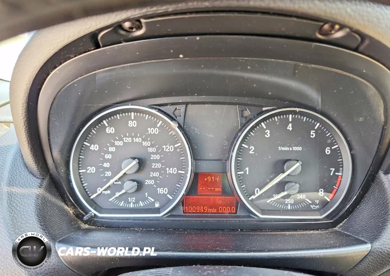 2011 BMW 135 I VIN:WBAUN7C56BVM24479 - 9
