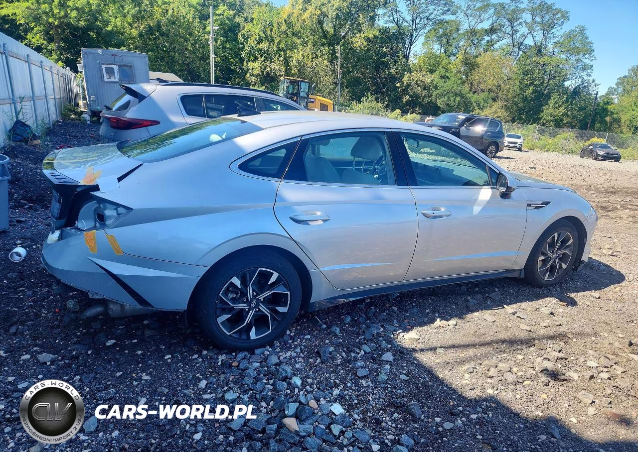 2024 Hyundai Sonata Sel VIN:KMHL64JA2RA418394 - 3