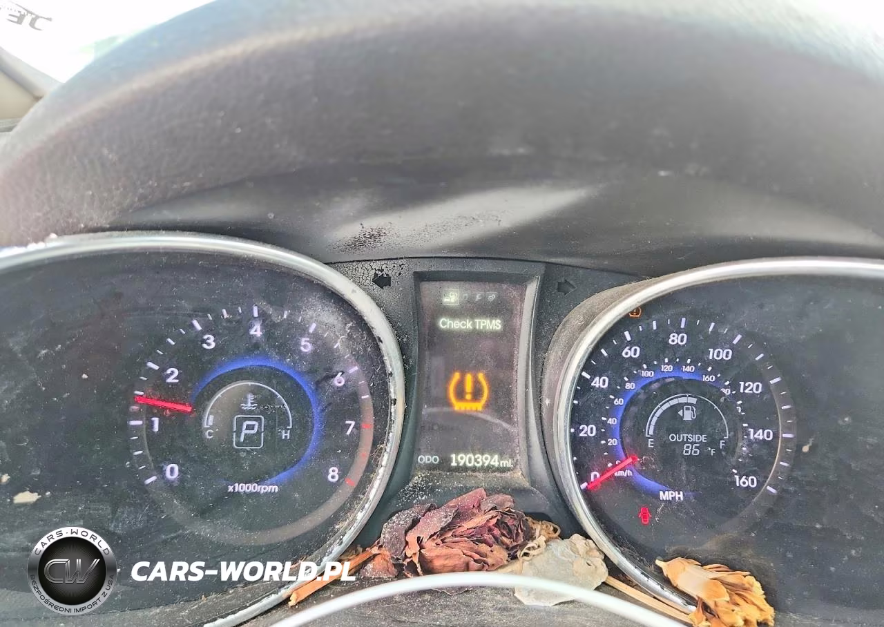 2015 Hyundai Santa Fe Sport 2.4L VIN:5XYZUDLB8FG283234 - 9