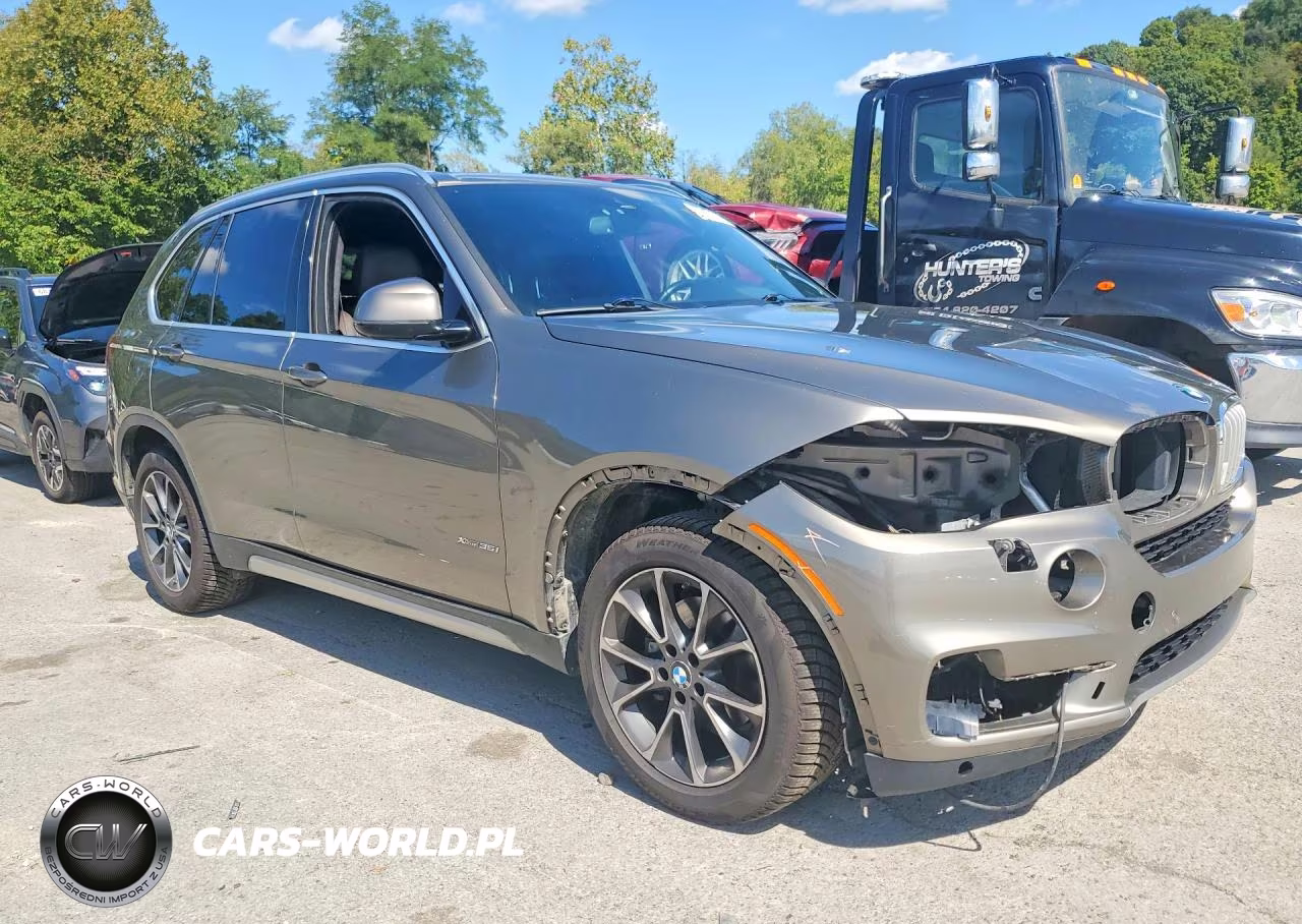 2017 BMW X5 xDrive35I VIN:5UXKR0C34H0V70808 - 4