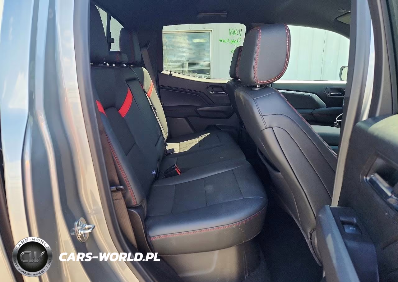 2026 Chevrolet Colorado Z71 VIN:1GCPTDEK2T1116029 - 10