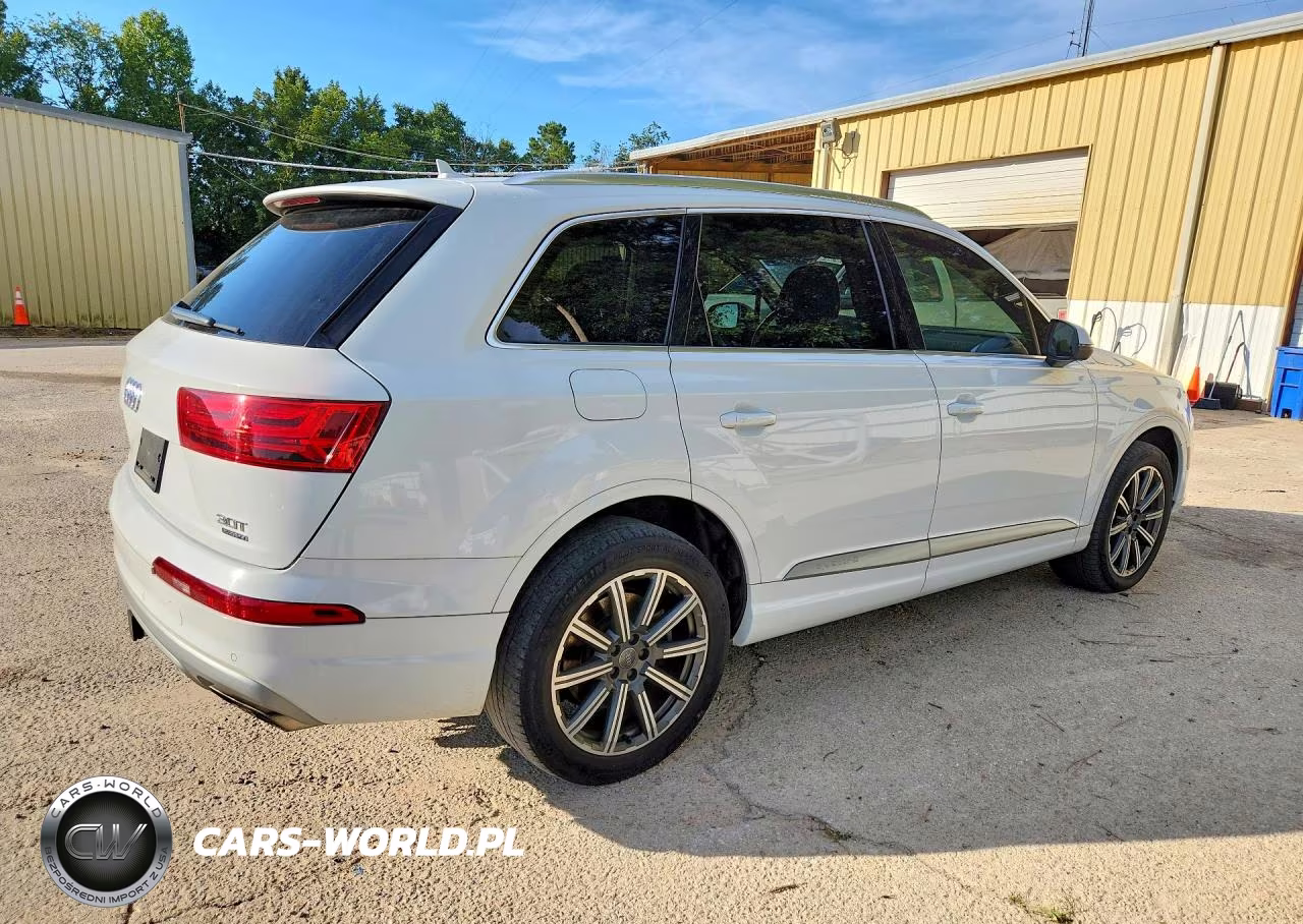 2017 Audi Q7 Prestige VIN:WA1VAAF79HD033364 - 3