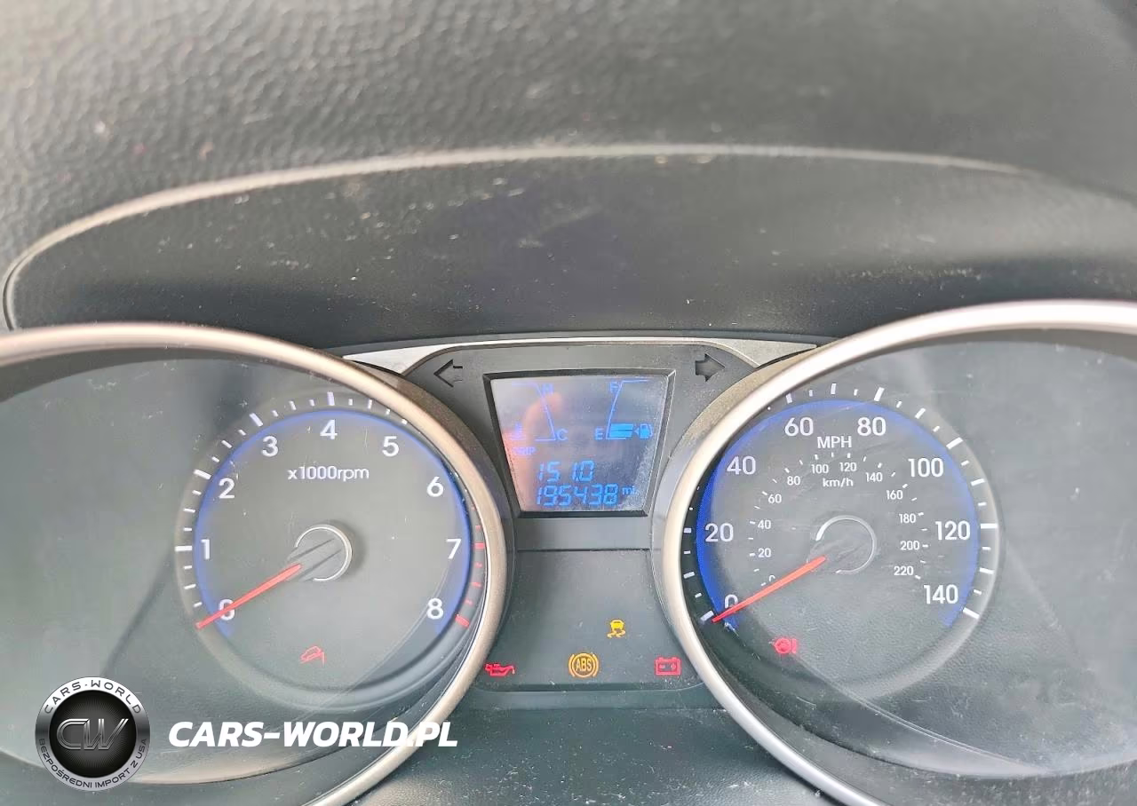 2014 Hyundai Tucson Se VIN:KM8JU3AGXEU934555 - 9