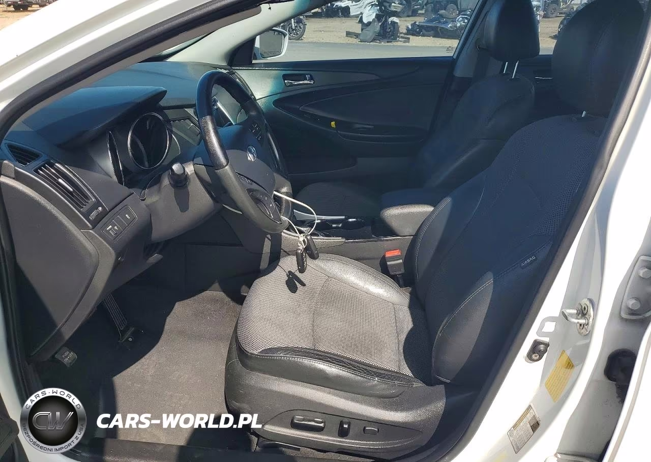 2011 Hyundai Sonata Tur VIN:5NPEC4AC8BH111592 - 7
