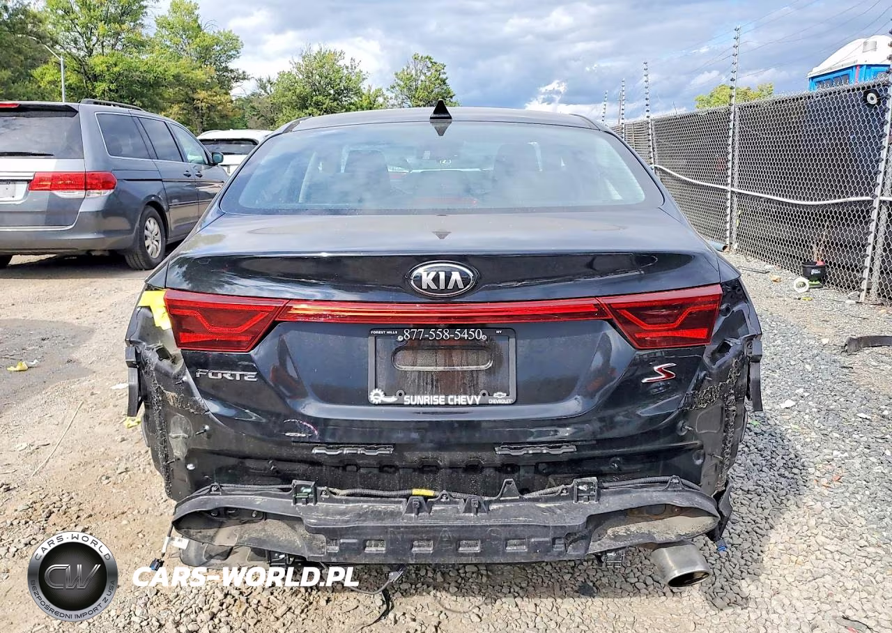 2019 Kia Forte S VIN:3KPF34AD4KE027903 - 6