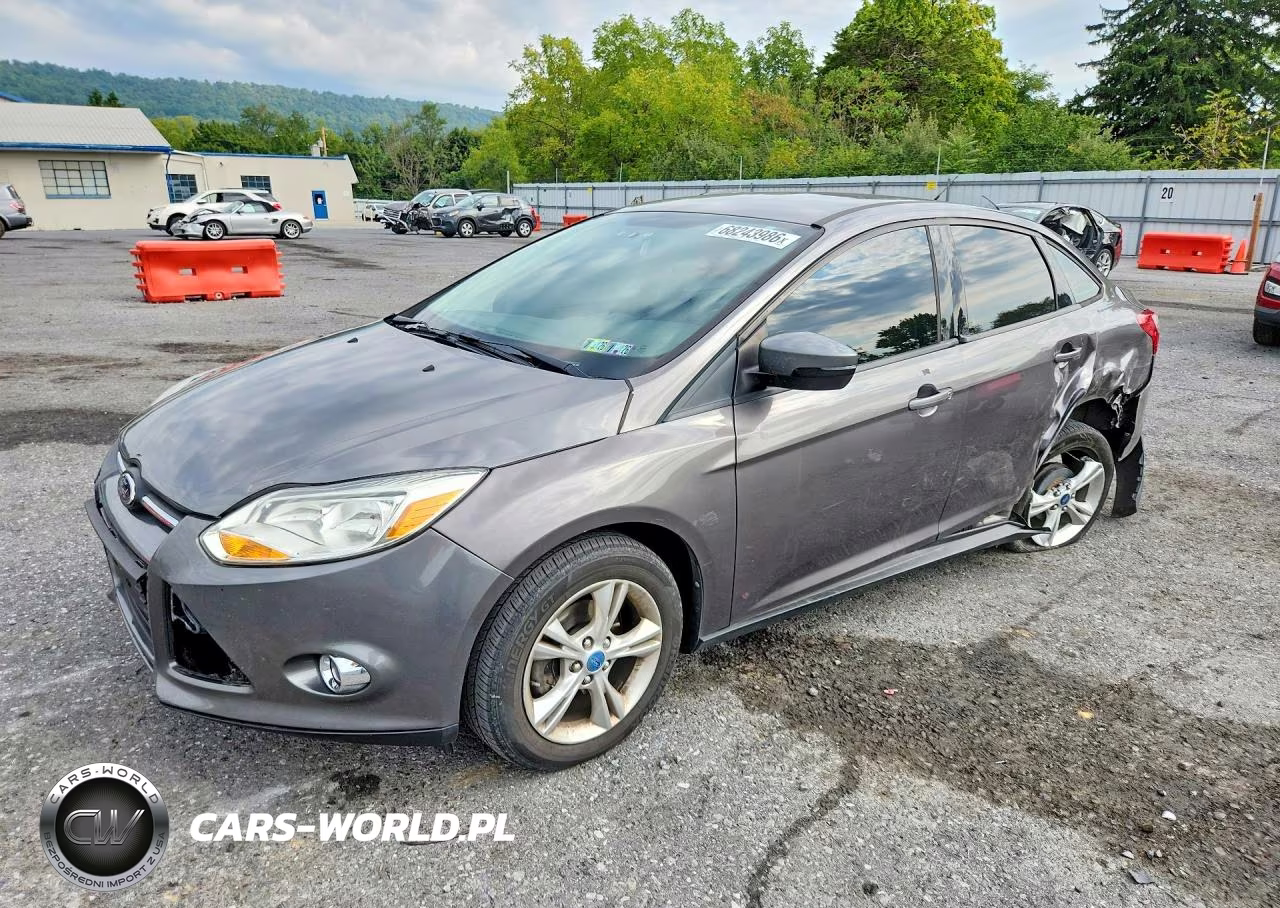 2014 Ford Focus Se VIN:1FADP3F25EL152519 - 1