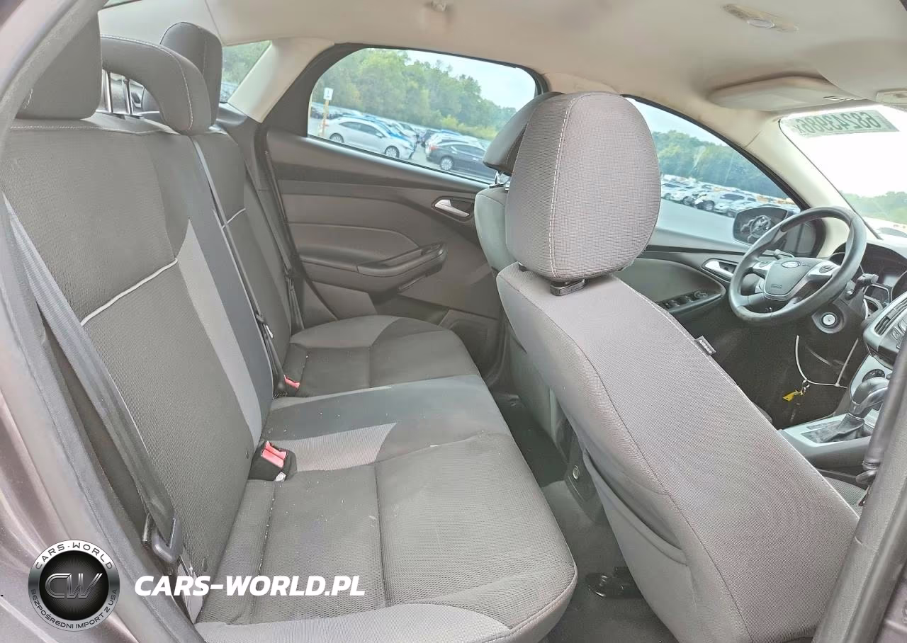 2014 Ford Focus Se VIN:1FADP3F25EL152519 - 10