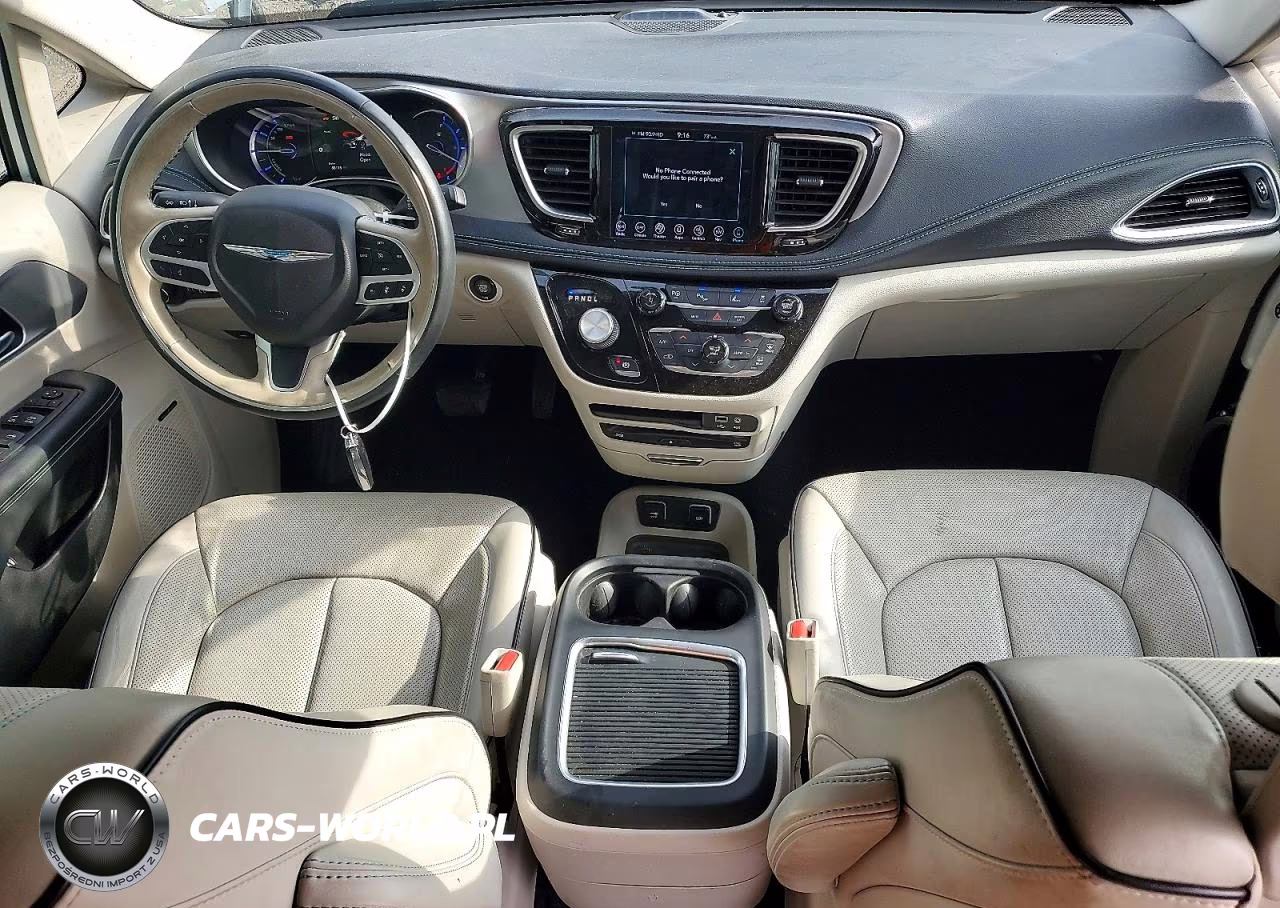 2018 Chrysler Pacifica Hybrid Limited VIN:2C4RC1N7XJR229819 - 8