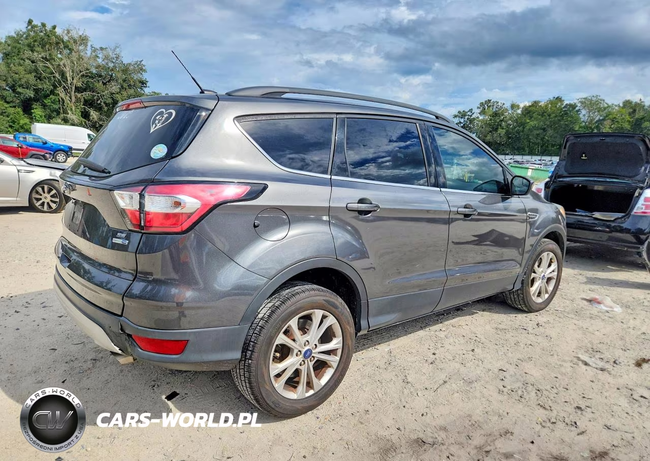 2018 Ford Escape Se VIN:1FMCU9GD4JUA75305 - 3