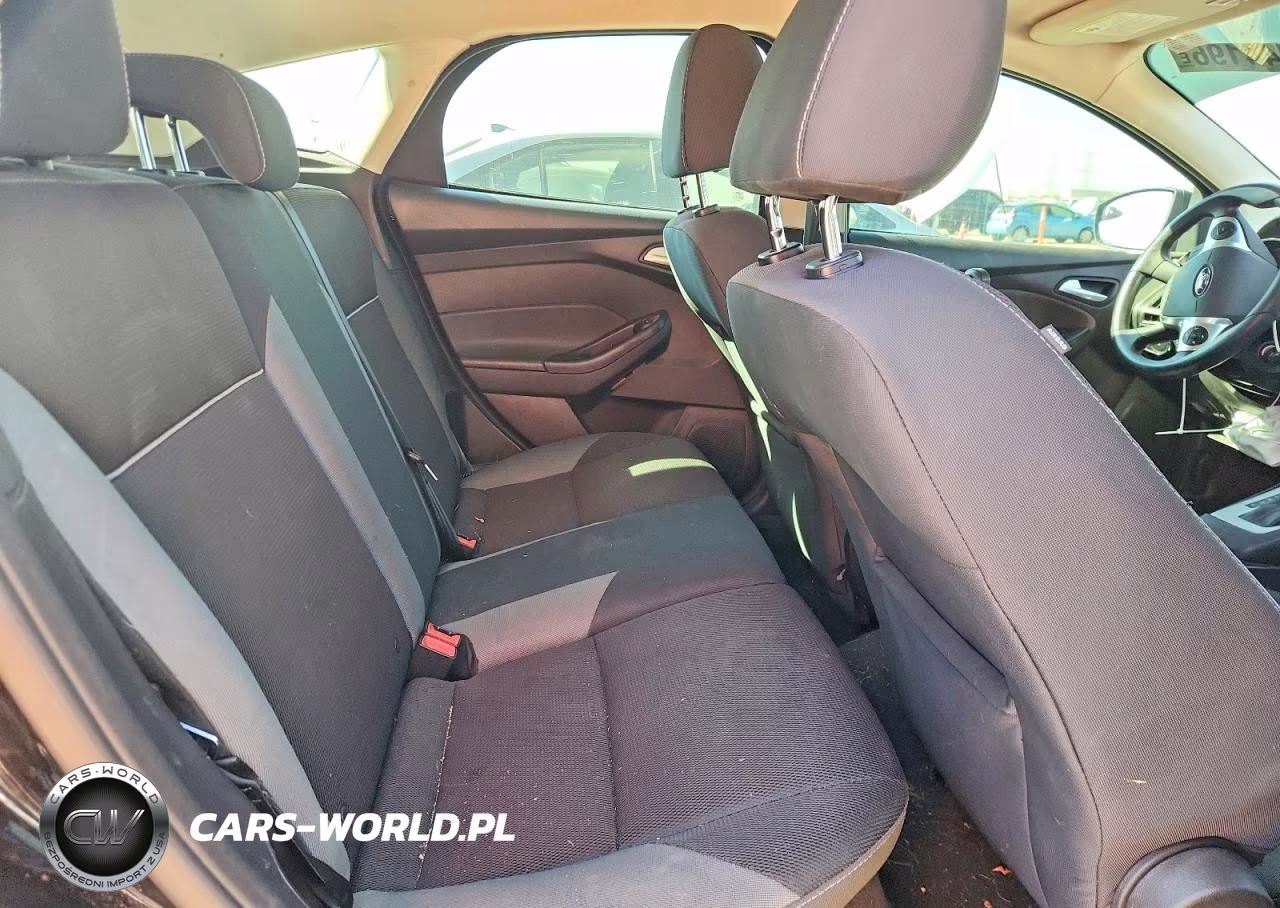 2014 Ford Focus Se VIN:1FADP3K2XEL369473 - 10