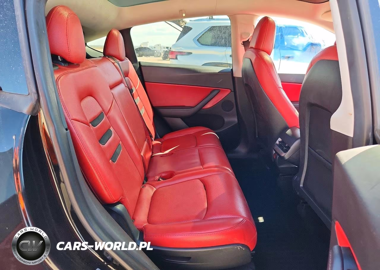 2021 Tesla Model Y VIN:5YJYGAEE0MF191127 - 11