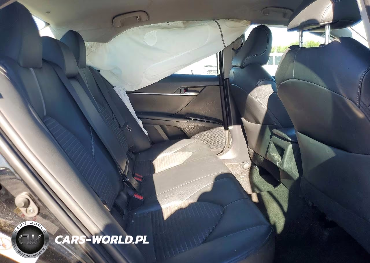 2018 Toyota Camry Se VIN:4T1B11HKXJU127703 - 10