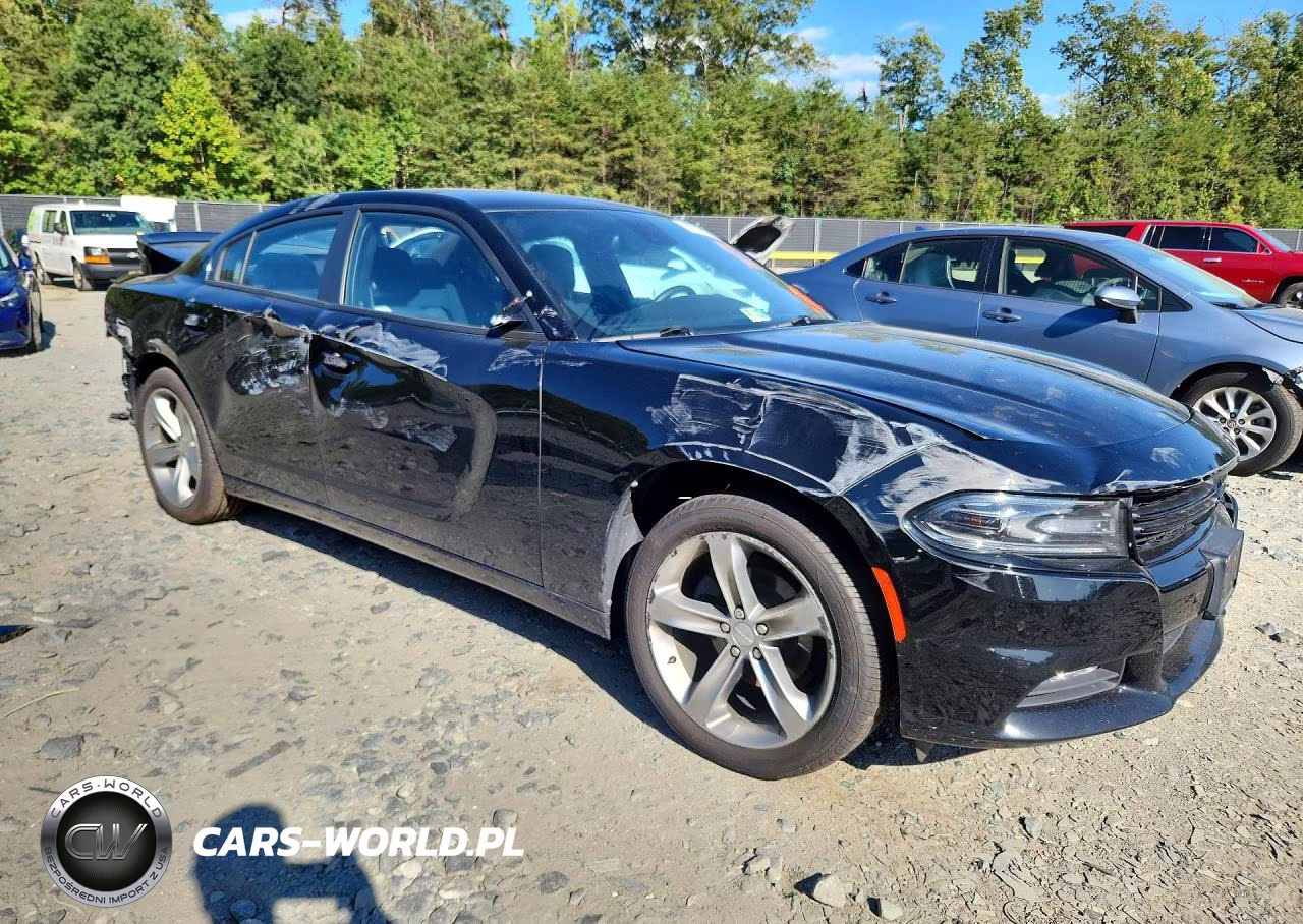 2015 Dodge Charger Sxt VIN:2C3CDXHG8FH754610 - 4