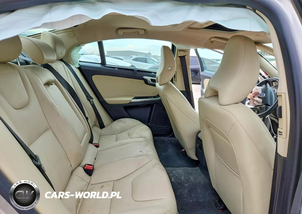 2018 Volvo S60 Inscription VIN:LYV402TKXJB168520 - 10