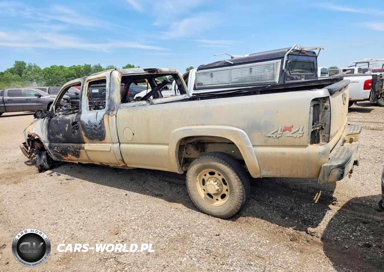2005 Chevrolet Silverado K2500 Heavy Duty VIN:1GCHK29225E165216 - 2