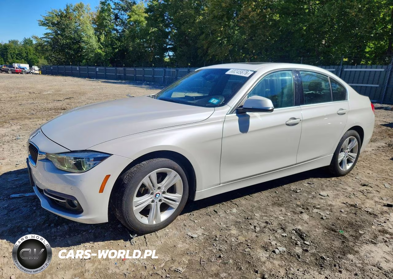 2018 BMW 330 Xi VIN:WBA8D9G5XJNU67909 - 1