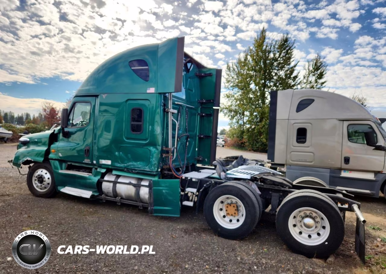 2014 Freightliner Cascadia Semi Truck VIN:3AKJGLD59ESFN2013 - 2