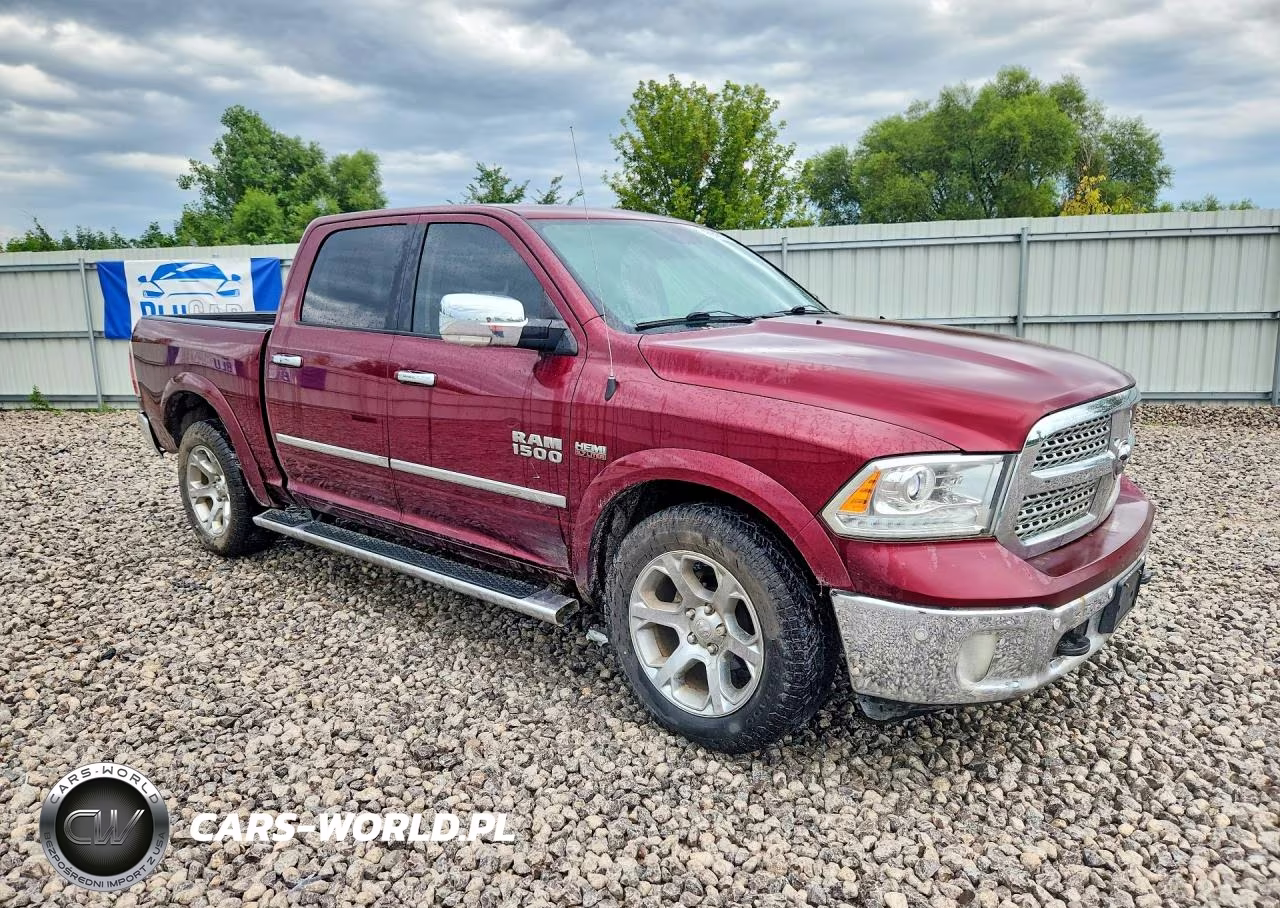 2017 Ram 1500 Laramie VIN:1C6RR7NT1HS626835 - 4