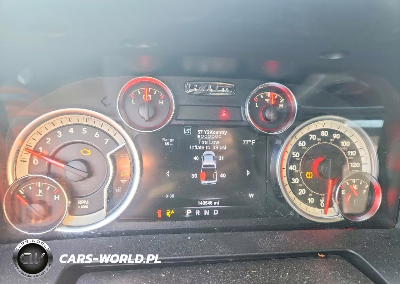 2017 Ram 1500 Laramie VIN:1C6RR7NT1HS626835 - 9