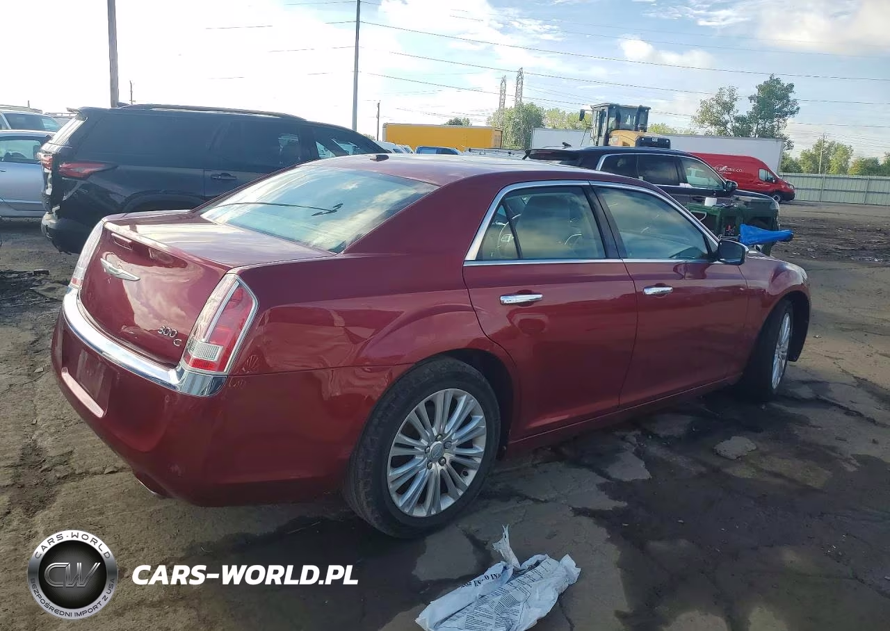 2014 Chrysler 300C VIN:2C3CCAKT6EH105926 - 3