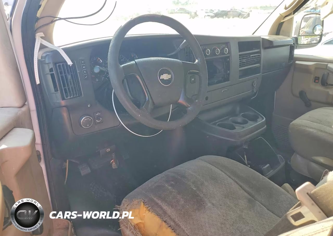 2010 Chevrolet Express G1500 VIN:1GCUGADX6A1130452 - 8