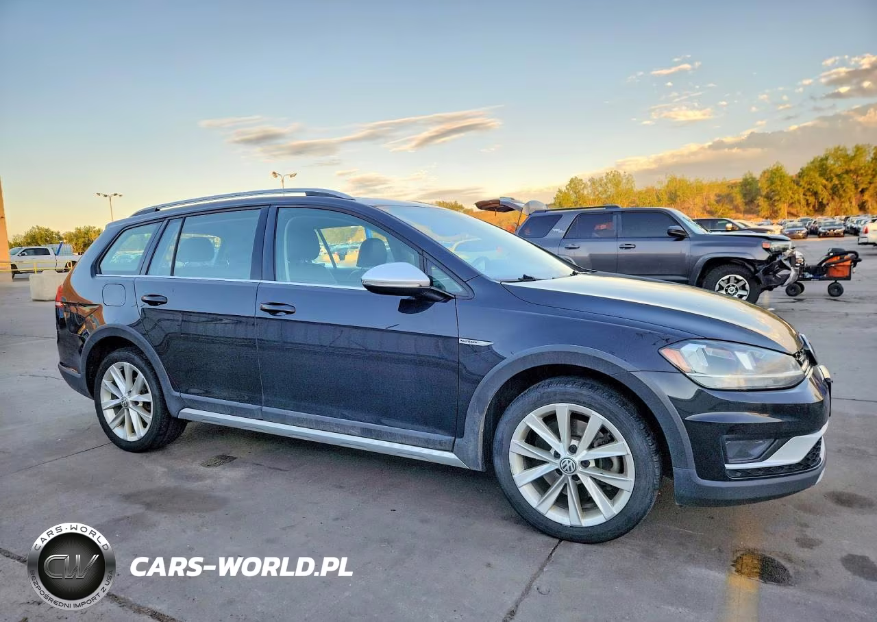 2019 Volkswagen Golf Alltrack S VIN:3VWM17AU3KM515841 - 4