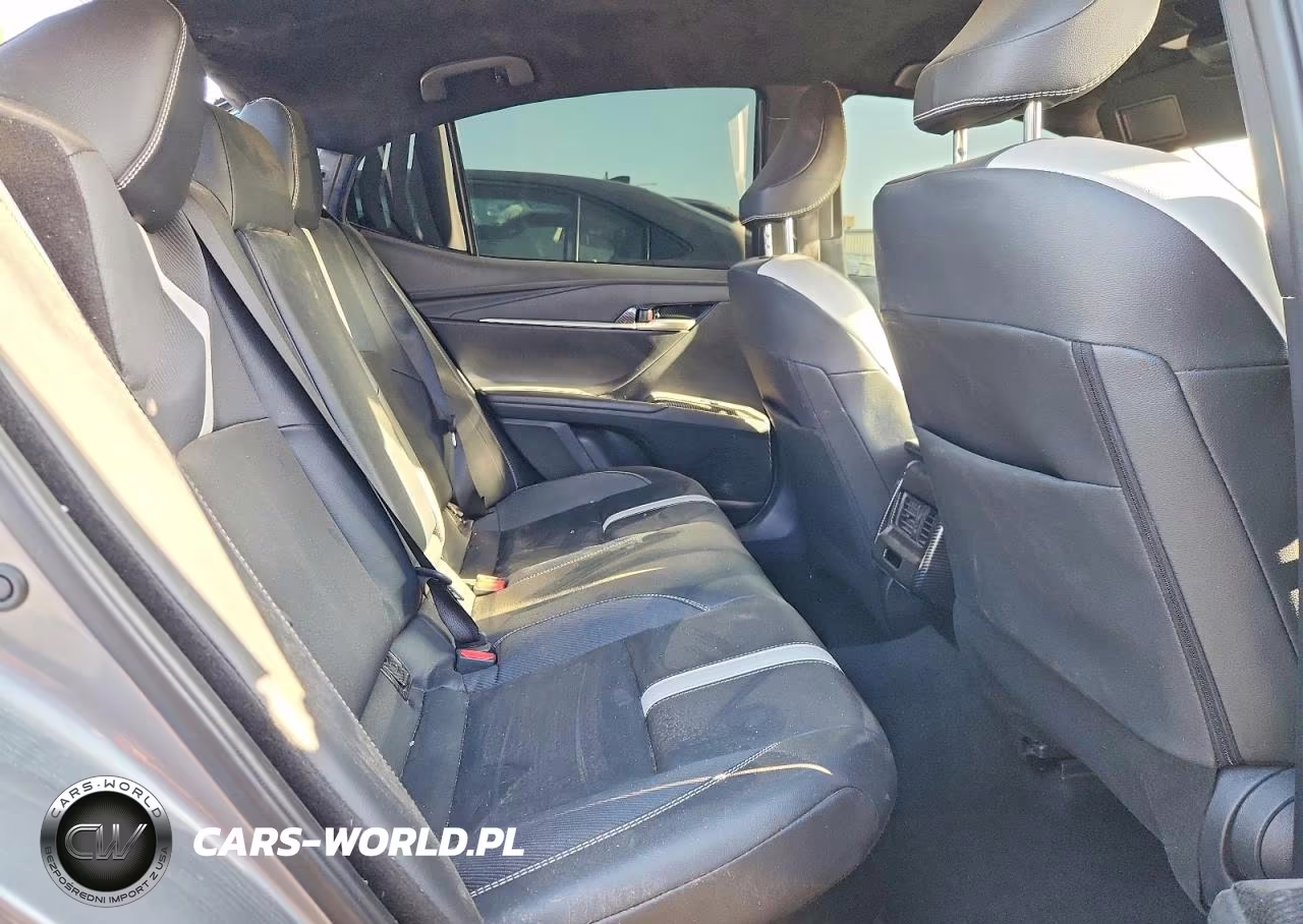 2025 Toyota Camry Se VIN:4T1DAACKXSU554817 - 10