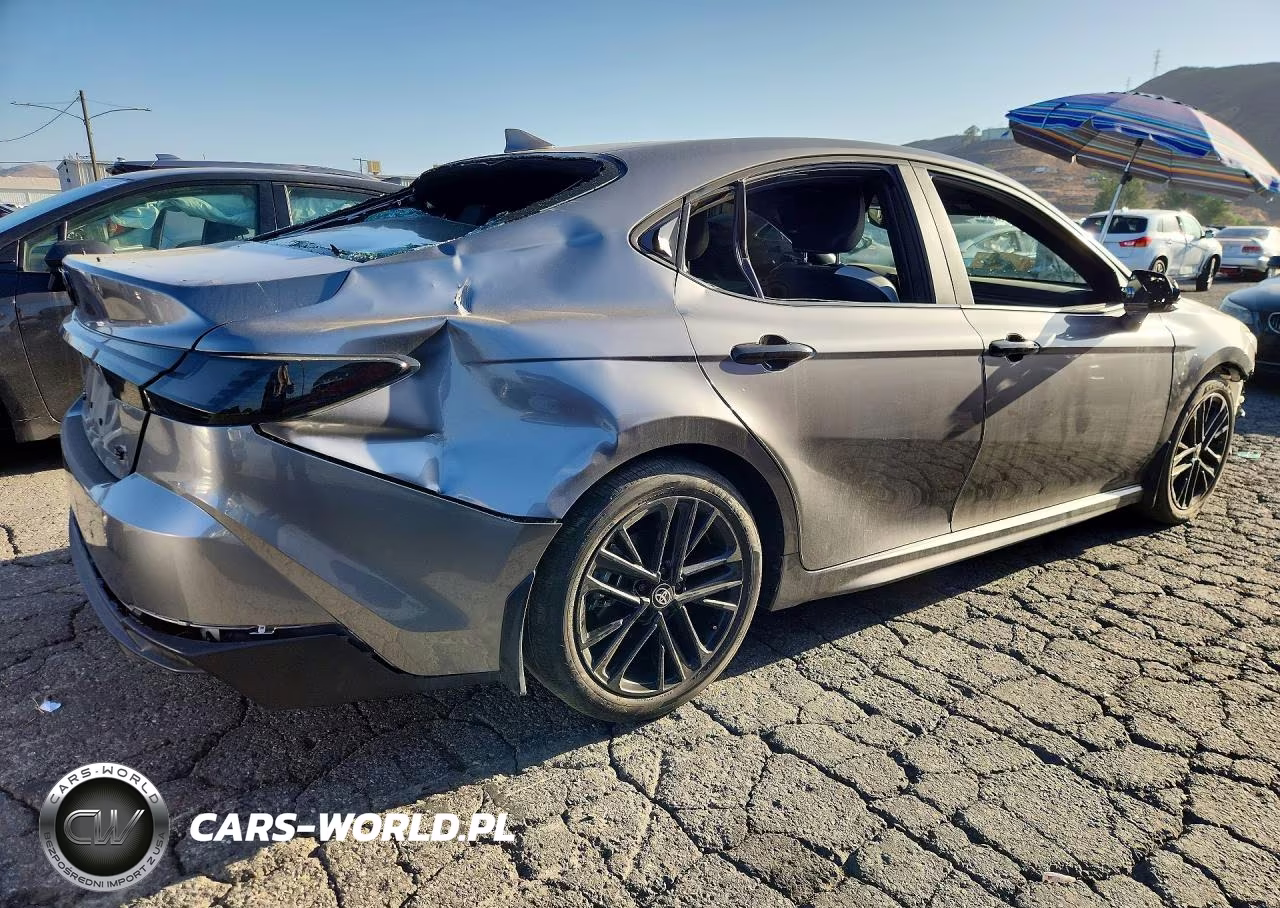 2025 Toyota Camry Se VIN:4T1DAACKXSU554817 - 3