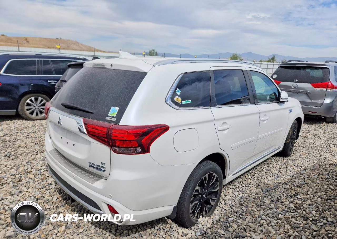 2018 Mitsubishi Outlander Se VIN:JA4J24A55JZ029372 - 3