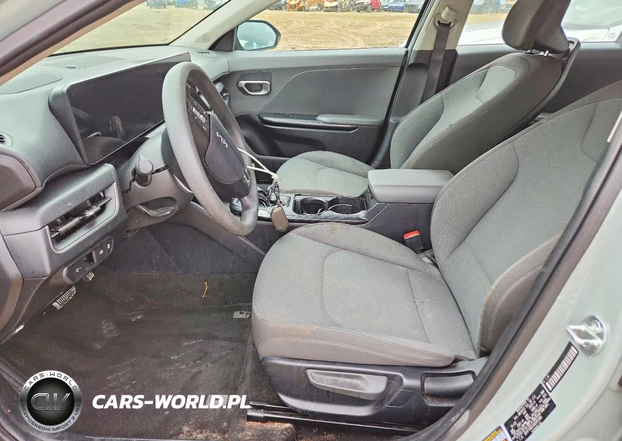 2025 Kia K4 Lxs VIN:3KPFT4DE3SE091385 - 7